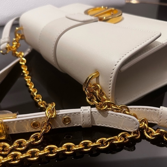 30 MONTAIGNE EAST WEST BAG WITH CHAIN - Picture 7 of 10